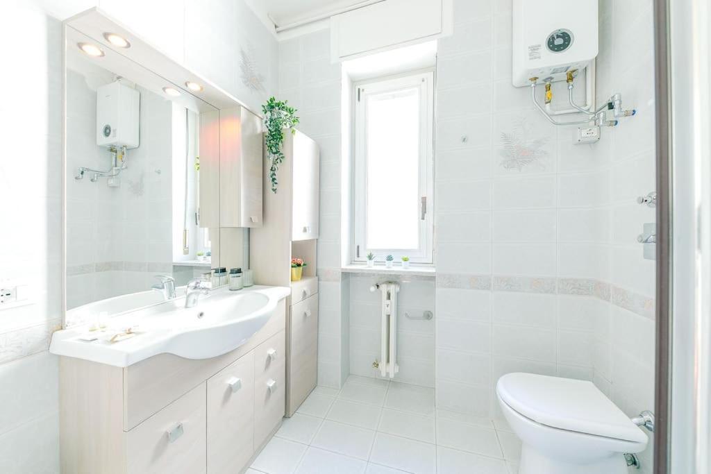 Navigli - Downtown - Duomo Spacious Two Bedroom Apartment - Close To Metro - Ac - Wi-Fi Milano Dış mekan fotoğraf