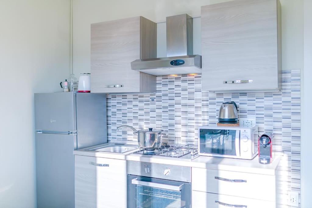 Navigli - Downtown - Duomo Spacious Two Bedroom Apartment - Close To Metro - Ac - Wi-Fi Milano Dış mekan fotoğraf